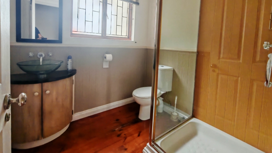 3 Bedroom Property for Sale in Herolds Bay Western Cape